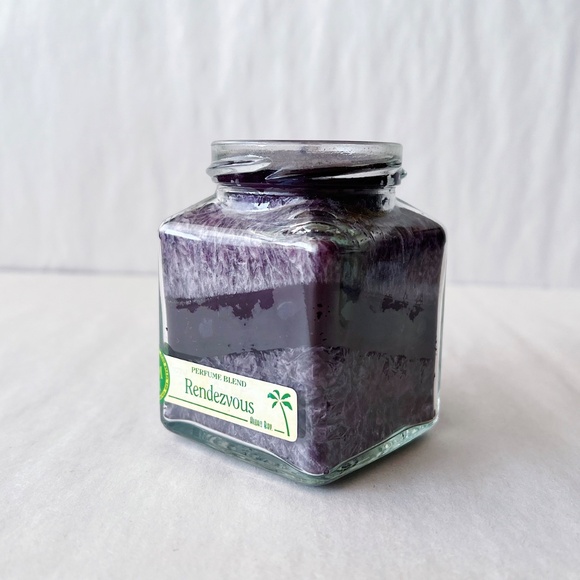 Aloha Bay Rendezvous Candle - Picture 2 of 8